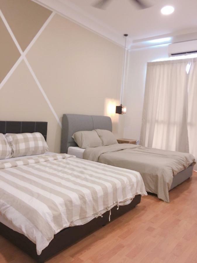 Le Platino Homestay Johor Bahru Extérieur photo